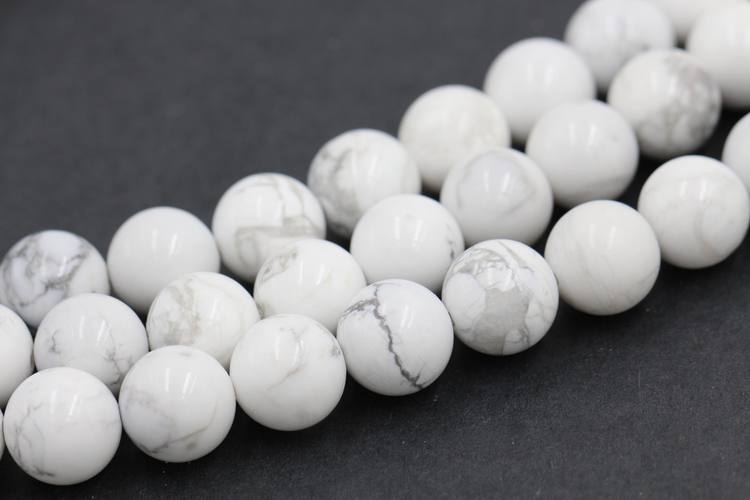 中国工厂批发宽松珠子天然圆珠白色高丽石珠子10毫米石珠串用于珠宝